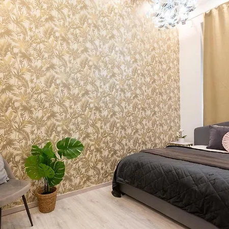 Izabella * Budapest